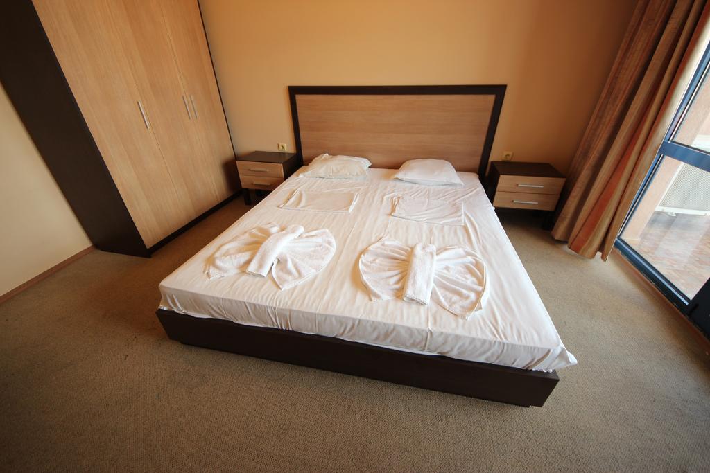 Menada Villa Bonita Apartments Солнечный берег Экстерьер фото