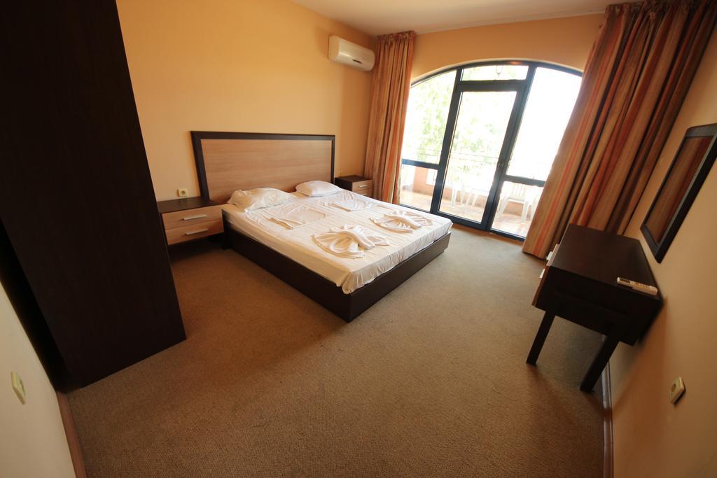 Menada Villa Bonita Apartments Солнечный берег Экстерьер фото