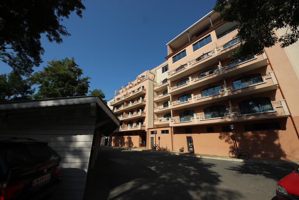 Menada Villa Bonita Apartments Солнечный берег Экстерьер фото