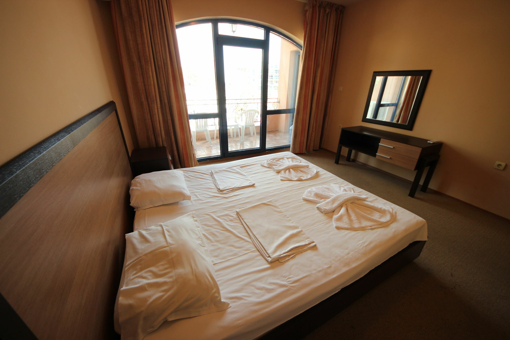 Menada Villa Bonita Apartments Солнечный берег Экстерьер фото